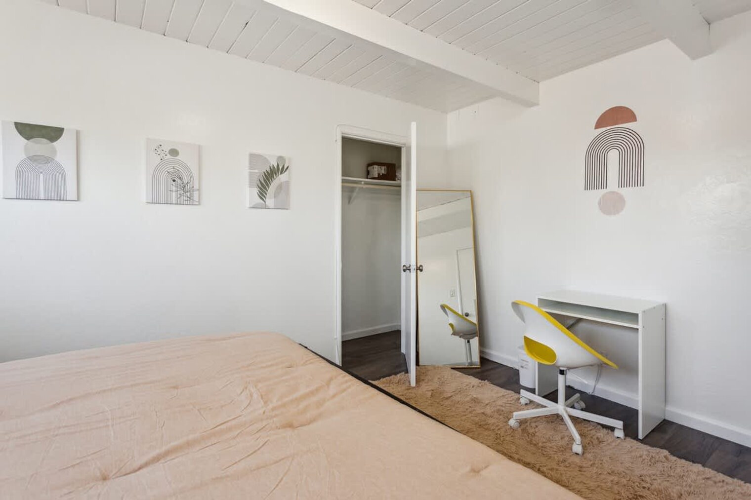 Building Photo - 2312 Bonar St