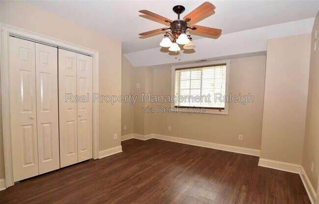 Building Photo - 3528 Eden Croft Dr