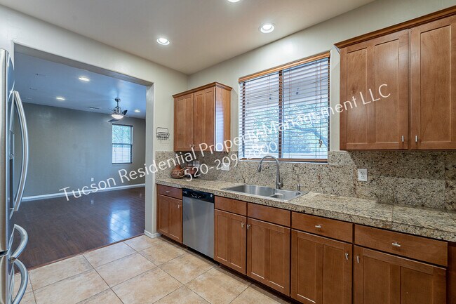 Building Photo - 505 East Calle Amura