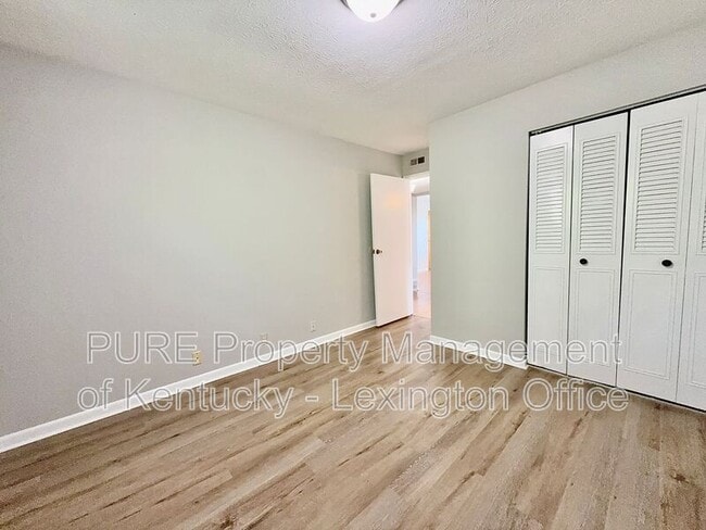 Building Photo - 1517 Steadmantown Ln