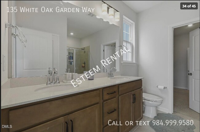 Building Photo - 135 White Oak Gdn Wy
