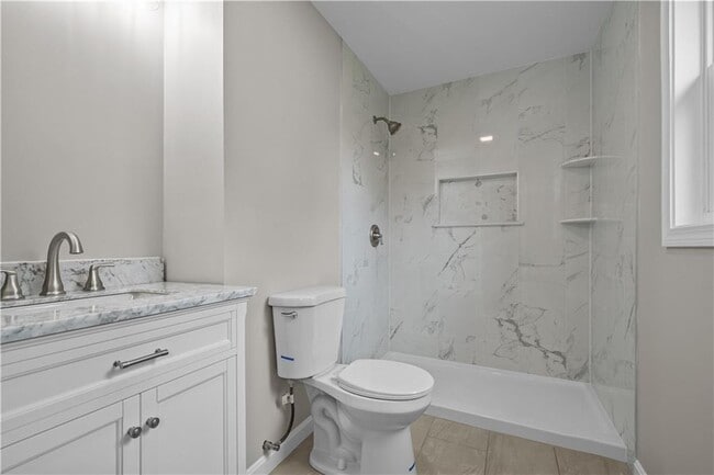 Building Photo - 51 Arrowhead Ln