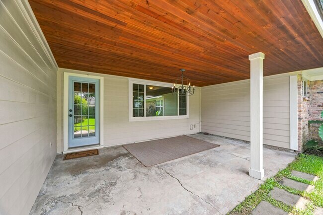 Building Photo - 6131 Yarwell Dr