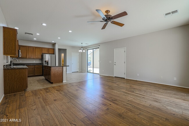 Building Photo - 3551 E Tulsa St