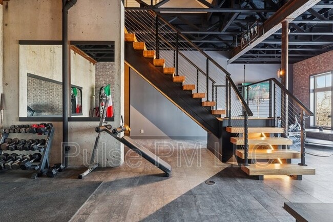 Building Photo - 1226 Grays Peak