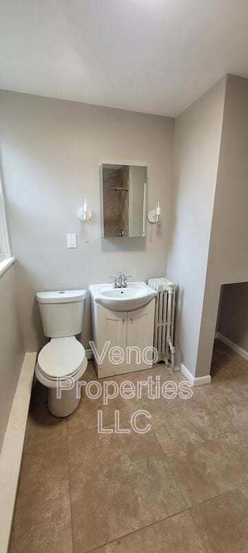 Building Photo - 179 9th St