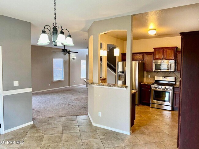 Building Photo - 12331 Sombra Grande Dr