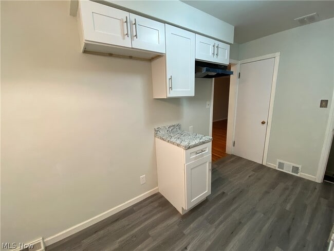 Building Photo - 3890 Colony Rd