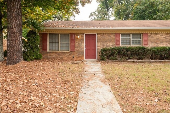 Building Photo - 467 Southern Way