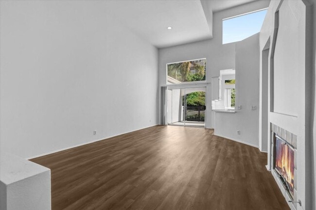 Building Photo - 25038 El Carrizo