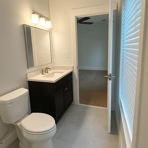 Building Photo - 530 E Park Ave