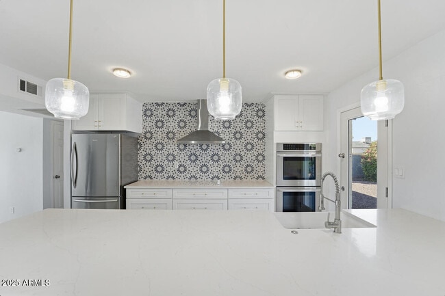 Building Photo - 1644 E Broadmor Dr