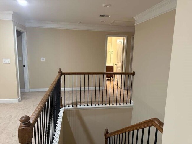 Building Photo - 4430 Sanderling St