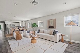 Living room - 5434 4th Ave