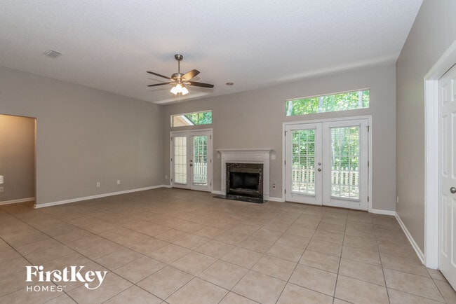 Building Photo - 7444 Lake Plantation Ln