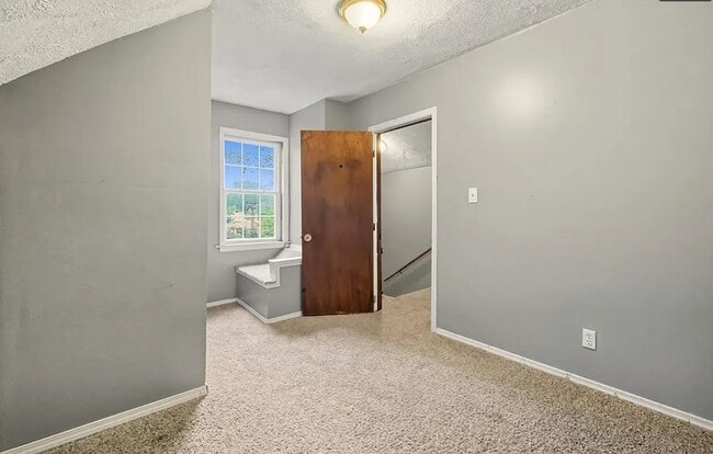 Building Photo - Bulkley