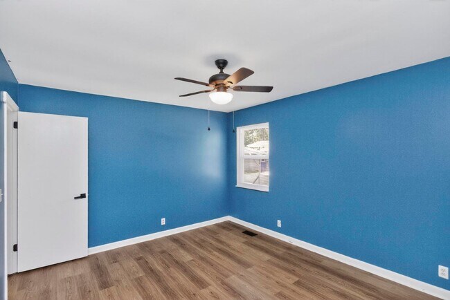 Building Photo - 3153 Towne Village Rd