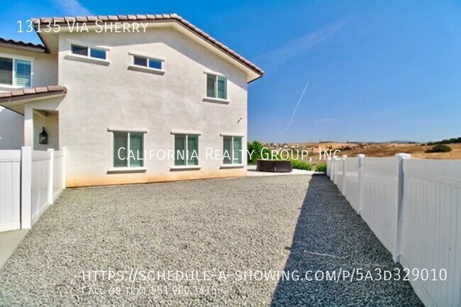Building Photo - 13135 Via Sherry