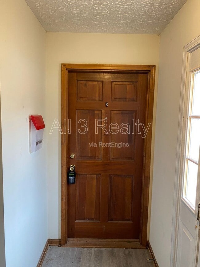 Building Photo - 116 Fairhaven Ct