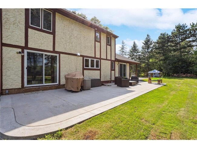 Building Photo - 10144 67th Ln N