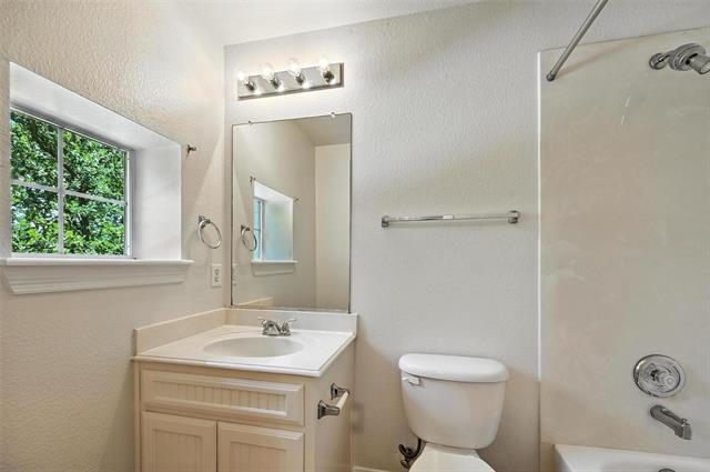 Building Photo - 14743 Daneway Dr