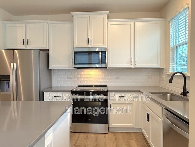 Building Photo - 1552 Cedar Tree Dr