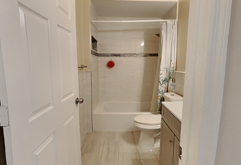 Building Photo - 276 Frances Ave