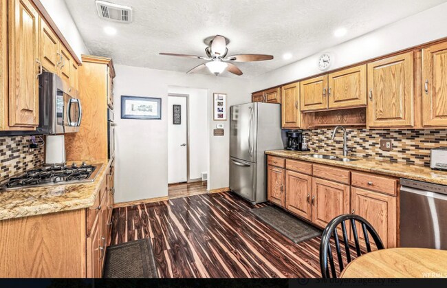 Building Photo - 2759 S 2445 E