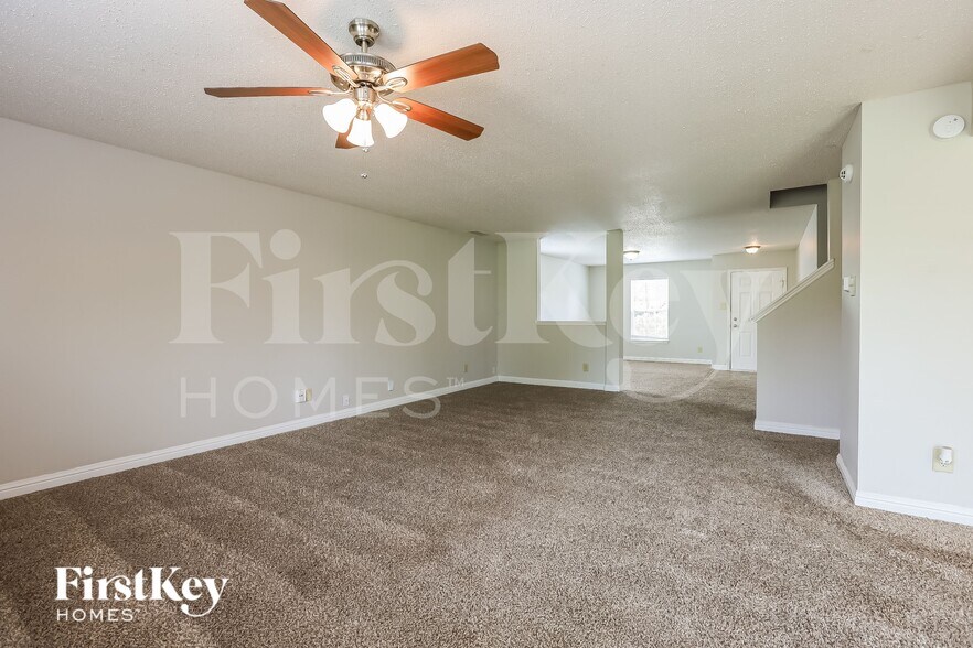 Building Photo - 6448 Front Point Dr