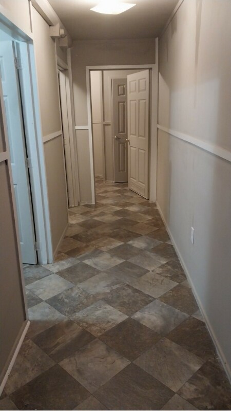 Building Photo - 300 W Rabbit Cove Rd