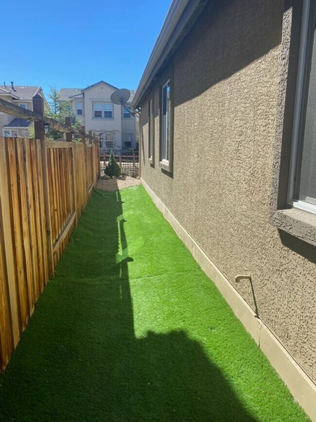 Building Photo - 3935 Hazy Swale Way