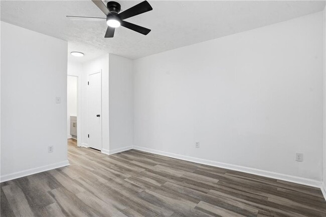 Building Photo - 858 Ohara Dr