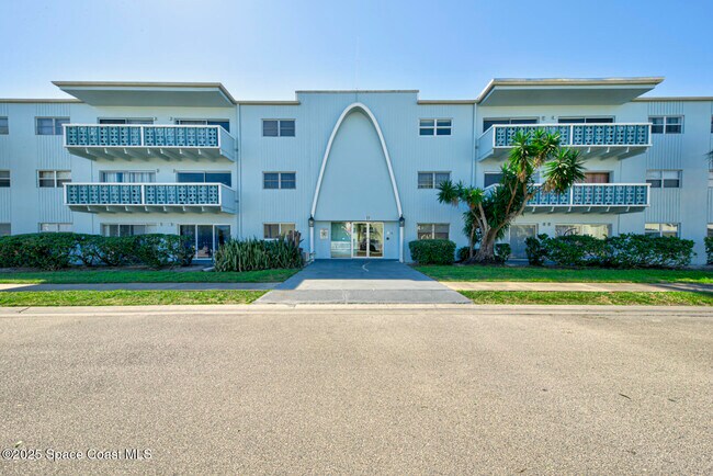 Primary Photo - 223 Columbia Dr