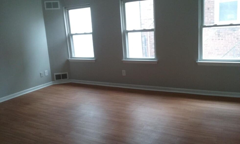 bedroom2 - 1729 Carey Way