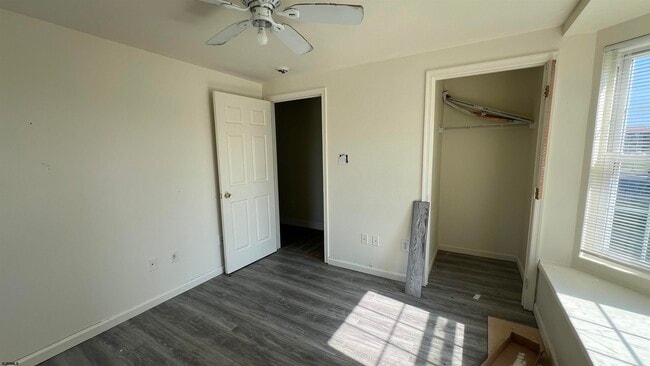 Building Photo - 216 N South Carolina Ave