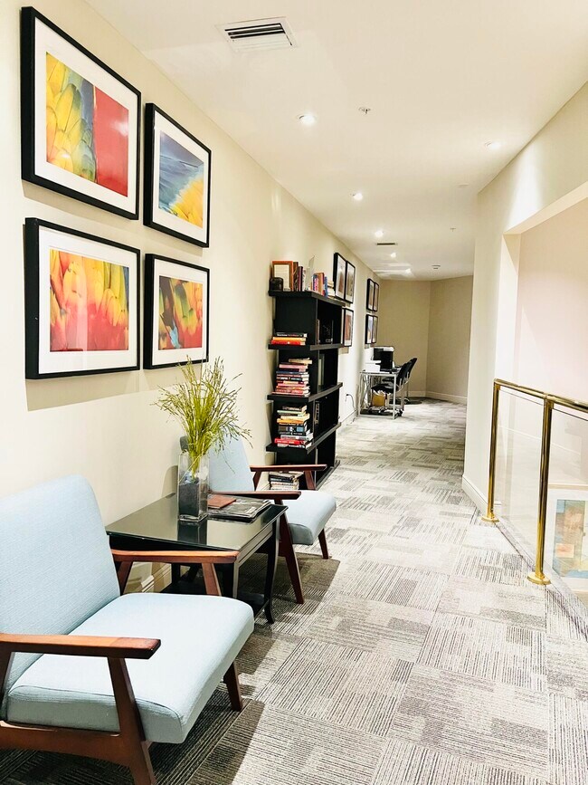 Building Photo - 610 Clematis St