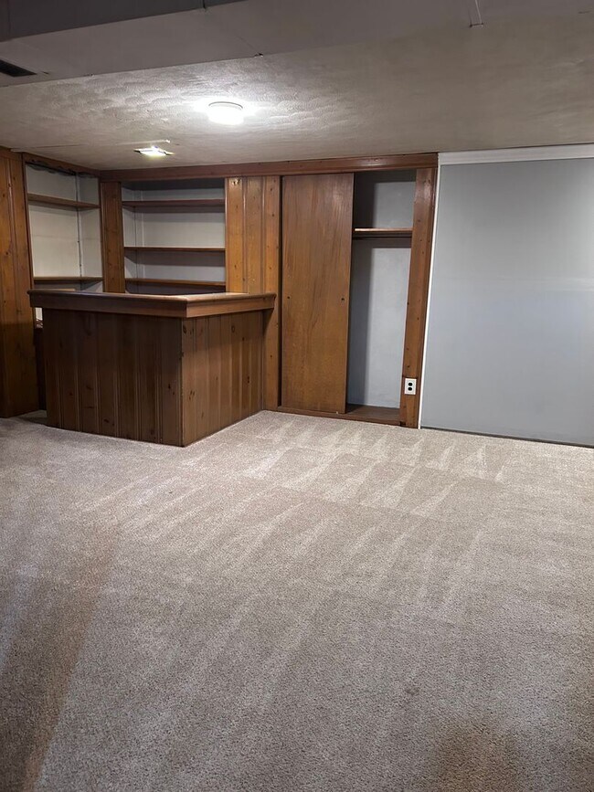 Building Photo - 3323 Dean Dr