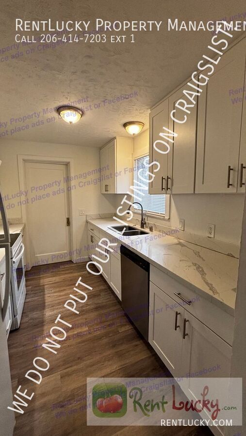 Building Photo - 1522 NE 97th St