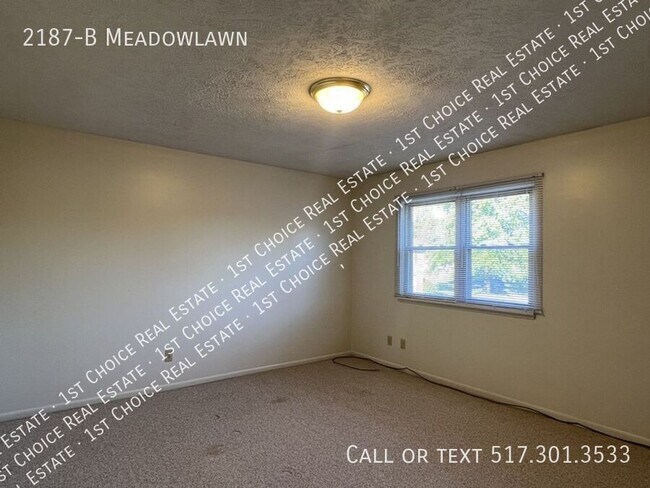 Building Photo - 2187-B Meadowlawn-