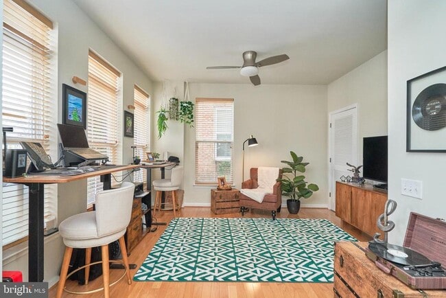 Building Photo - 3061 Waterloo Ln