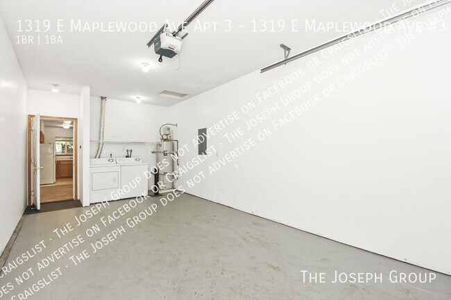 Building Photo - 1319 E Maplewood Ave