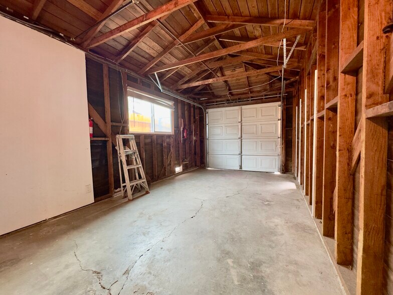 Building Photo - 2139 103rd Ave