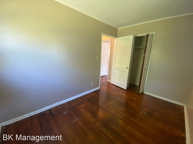 Building Photo - 2 br, 1 bath House - 2154 Ulen Lane