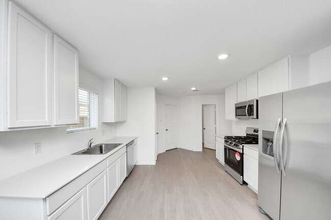 Building Photo - 6415 Geyser Starish Dr
