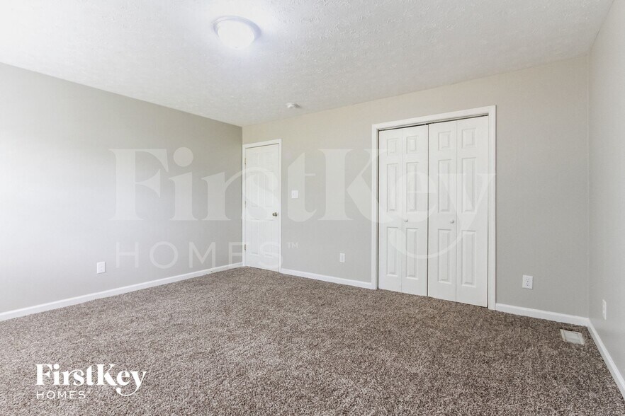 Building Photo - 8930 Ridgepointe Ct