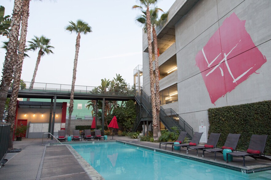 Building Photo - 420 S San Pedro St