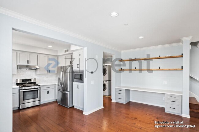 Building Photo - 634 Elderberry Dr