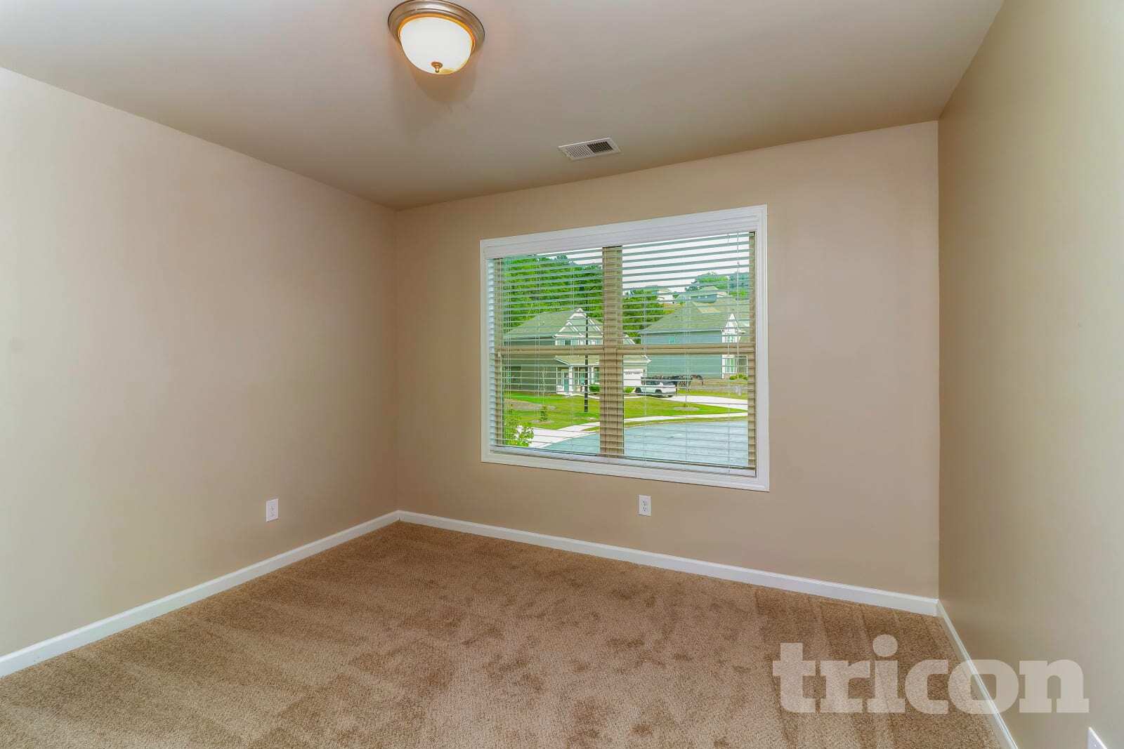 Building Photo - 652 Ireland Ln