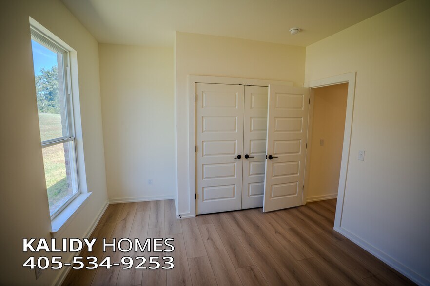 Building Photo - 1754 Kalidy Dr