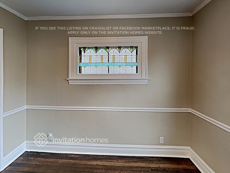 Building Photo - 862 Carpenter Ave